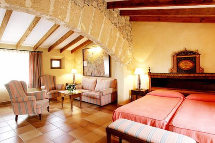 Imagen de la habitación del Hotel Ca's Garriguer. Foto 5