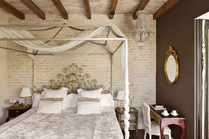 Imagen de la habitación del Hotel Casa 1800 Sevilla. Foto 3