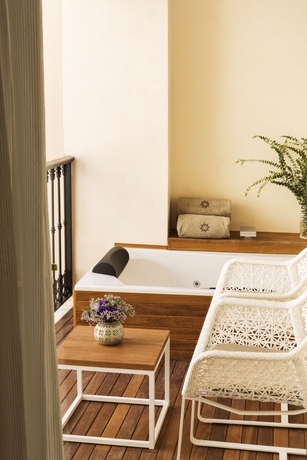 Imagen de la habitación del Hotel Casa 1800 Sevilla. Foto 7