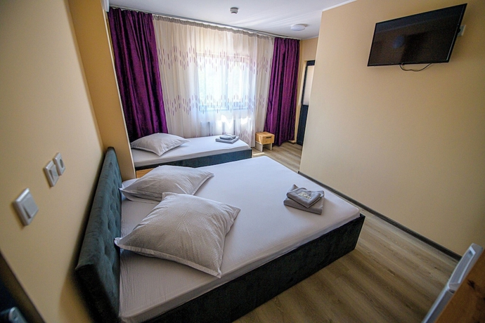 Imagen de la habitación del Hotel Casa ARENA Pitesti. Foto 3