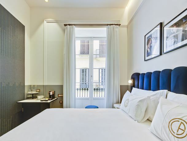 Imagen de la habitación del Hotel Casa Alberola Alicante, Curio Collection By Hilton. Foto 4