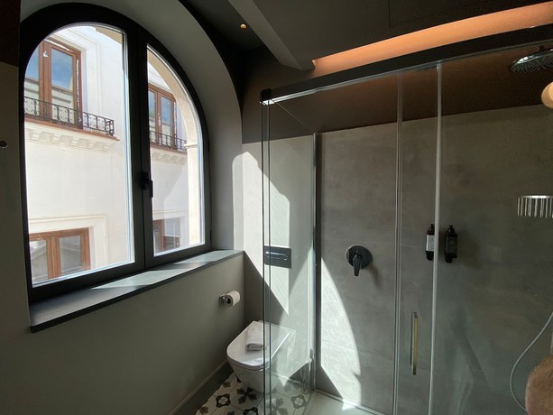 Imagen de la habitación del Hotel Casa Alhaja by Shiadu. Foto 6