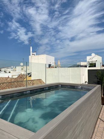 Imagen de la piscina del Hotel Casa Alhaja by Shiadu. Foto 12