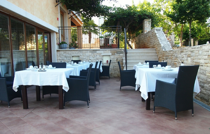 Imagen del bar/restaurante del Hotel Casa Alice. Foto 4