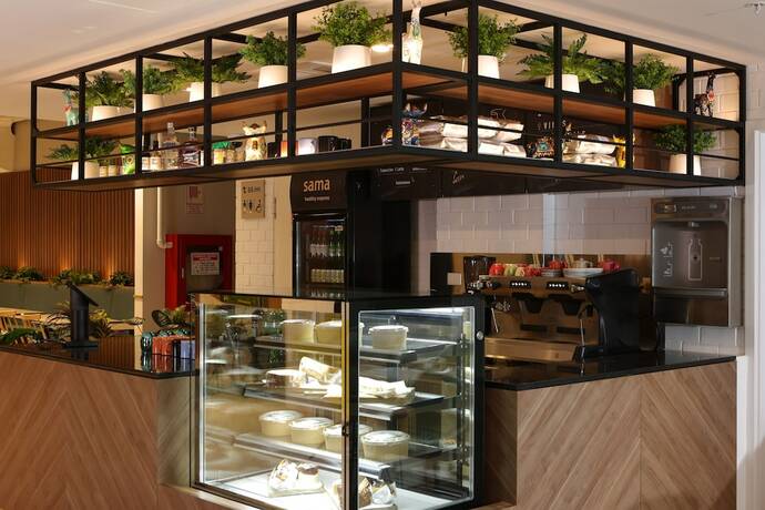 Imagen del bar/restaurante del Hotel Casa Andina Standard Benavides. Foto 10