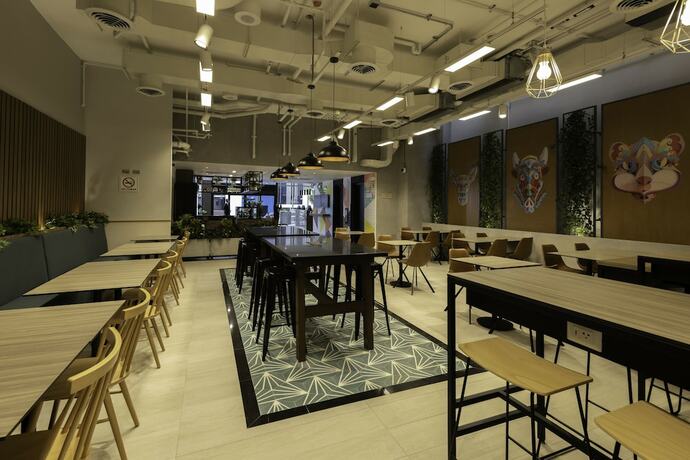 Imagen del bar/restaurante del Hotel Casa Andina Standard Benavides. Foto 12