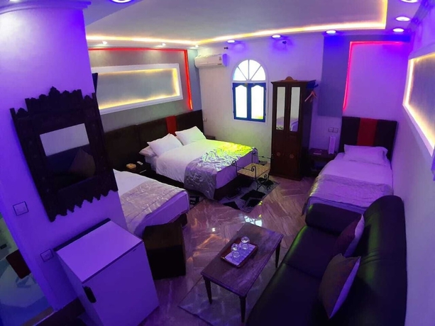 Imagen de la habitación del Hotel Casa Annasr. Foto 2