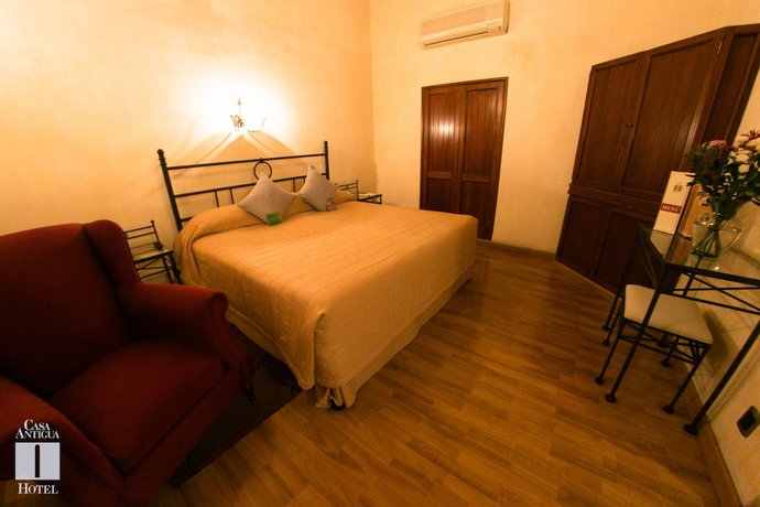 Imagen de la habitación del Hotel Casa Antigua, Oaxaca de Ju&aacute;rez. Foto 9