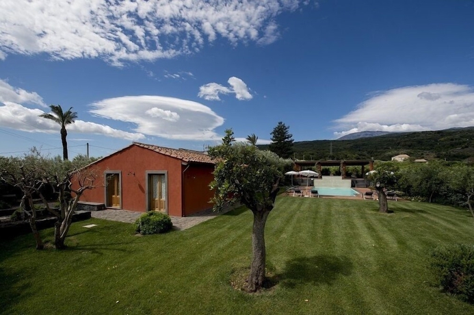 Imagen de los exteriores del Hotel Casa Arrigo. Foto 18