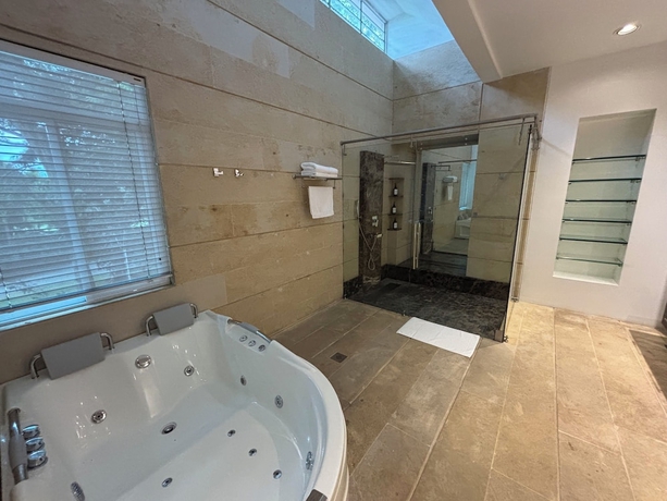 Imagen de la habitación del Hotel Casa Aurora Luxury. Foto 13