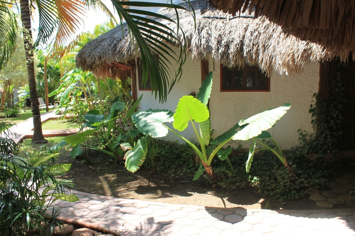 Imagen de los exteriores del Hotel Casa B&aacute;rbara Holbox. Foto 7