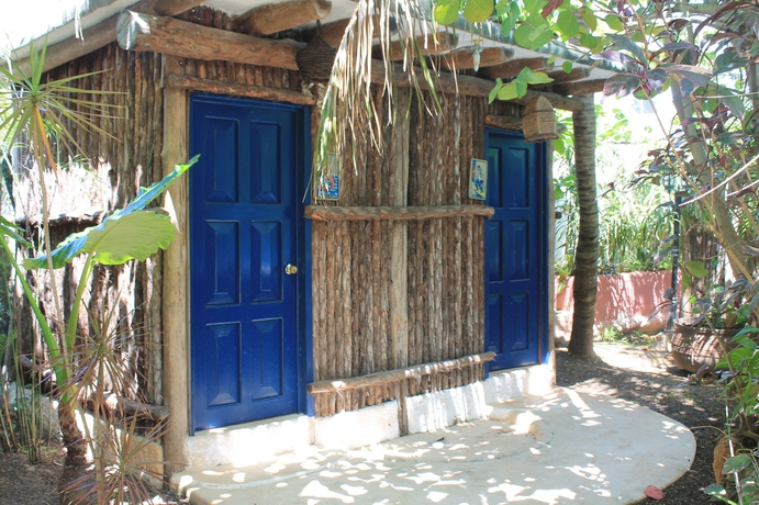 Imagen de los exteriores del Hotel Casa B&aacute;rbara Holbox. Foto 10