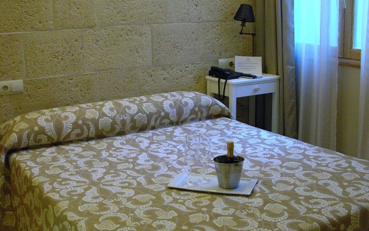 Imagen de la habitación del Hotel Casa Babel. Foto 16