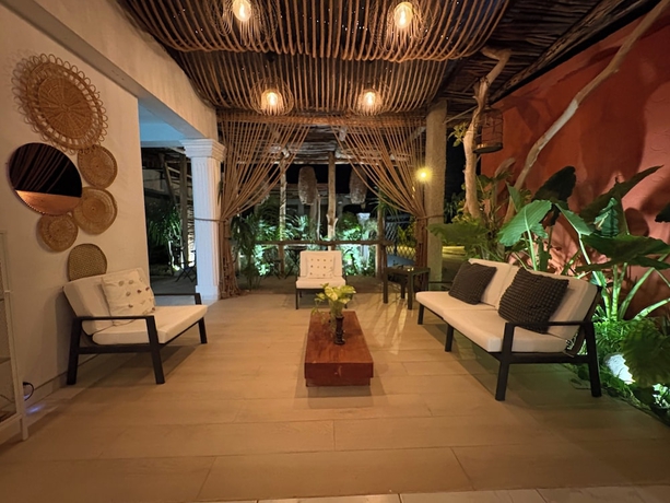 Imagen de los interiores del Hotel Casa Bajari. Foto 16