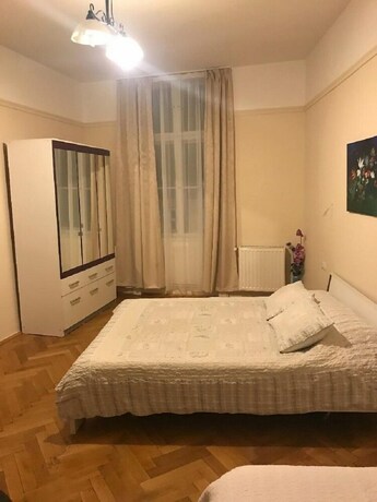 Imagen de la habitación del Hotel Casa Balcescu. Foto 14