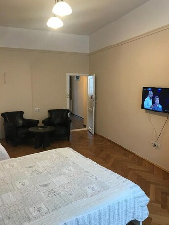 Imagen de la habitación del Hotel Casa Balcescu. Foto 22