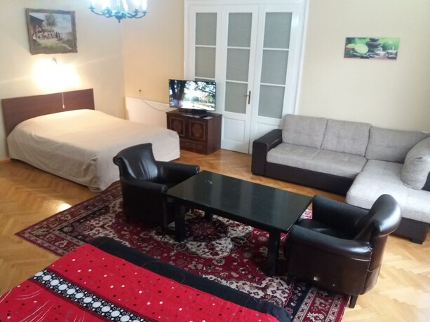 Imagen de la habitación del Hotel Casa Balcescu. Foto 23