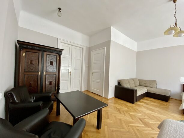 Imagen de la habitación del Hotel Casa Balcescu. Foto 26