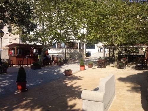 Imagen de la habitación del Hotel Casa Banys L'avell&agrave;. Foto 3