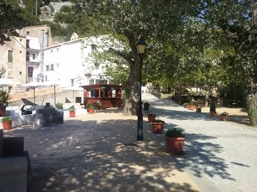 Imagen de la habitación del Hotel Casa Banys L'avell&agrave;. Foto 4