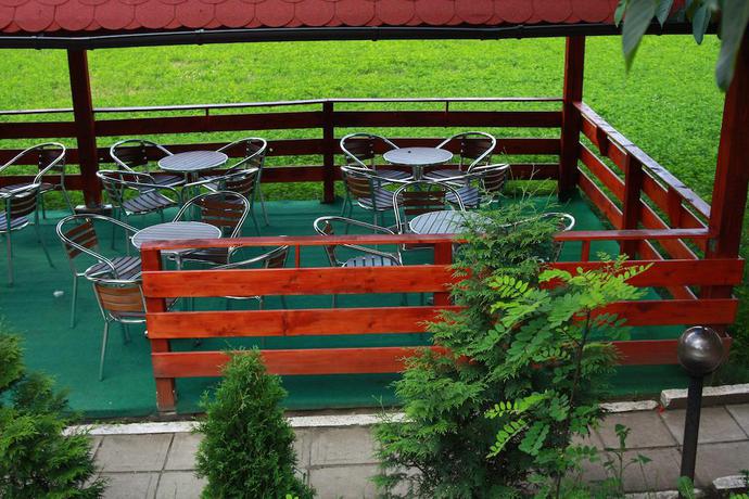 Imagen de los exteriores del Hotel Casa Bazna. Foto 10
