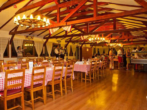 Imagen del bar/restaurante del Hotel Casa Bazna. Foto 5