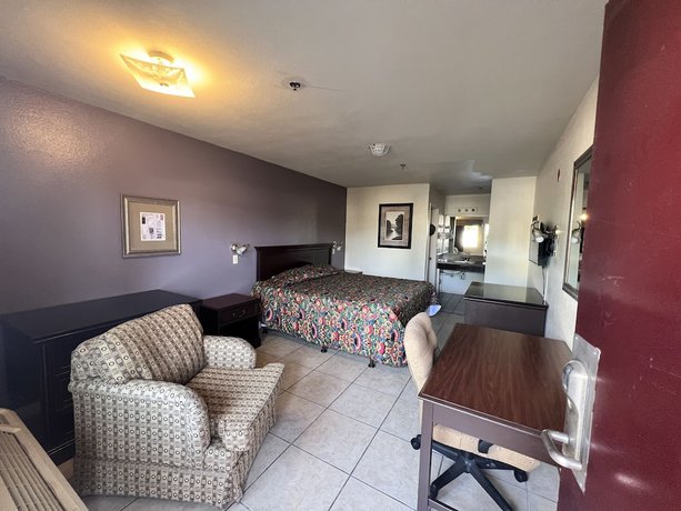 Imagen de la habitación del Hotel Casa Blanca Express and Suites Cypress Buena Park - Anaheim Area. Foto 4