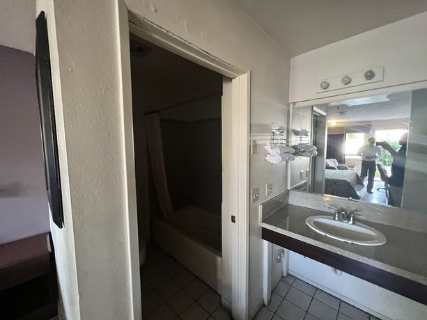 Imagen de la habitación del Hotel Casa Blanca Express and Suites Cypress Buena Park - Anaheim Area. Foto 6