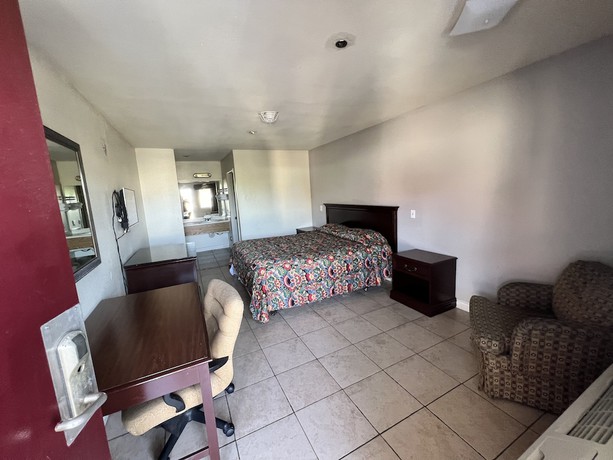 Imagen de la habitación del Hotel Casa Blanca Express and Suites Cypress Buena Park - Anaheim Area. Foto 8