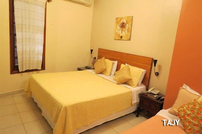 Imagen de la habitación del Hotel Casa Blanca, Hernandarias. Foto 16