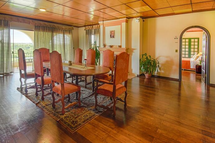 Imagen general del Hotel Casa Blanca, Hernandarias. Foto 4