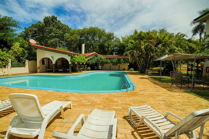 Imagen general del Hotel Casa Blanca, Hernandarias. Foto 12