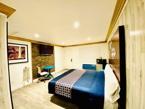 Imagen de la habitación del Hotel Casa Blanca Inn and Suites. Foto 2
