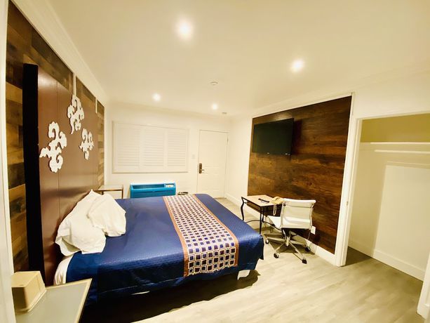 Imagen de la habitación del Hotel Casa Blanca Inn and Suites. Foto 13