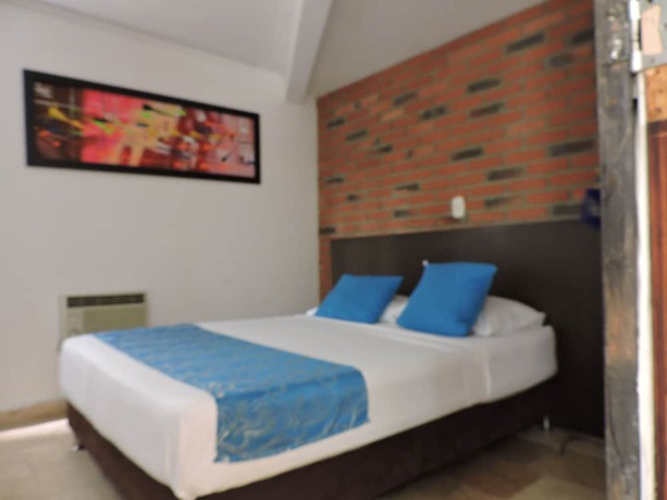 Imagen de la habitación del Hotel Casa Blanca Laureles. Foto 2