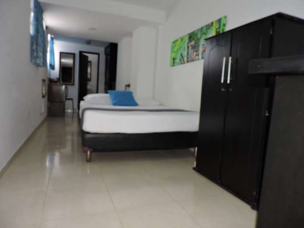 Imagen de la habitación del Hotel Casa Blanca Laureles. Foto 12