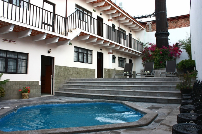 Imagen de la piscina del Hotel Casa Blanca Tequisquiapan. Foto 19
