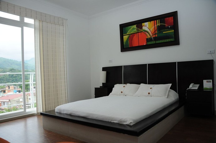 Imagen de la habitación del Hotel Casa Blanca Villeta. Foto 8