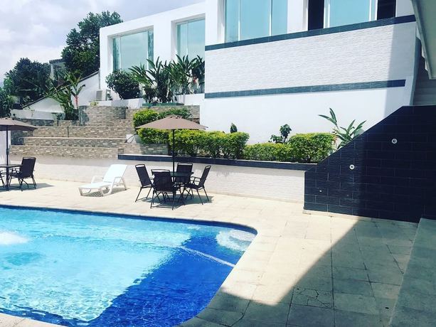 Imagen de la piscina del Hotel Casa Blanca Villeta. Foto 19