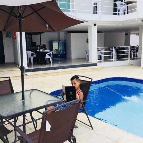 Imagen general del Hotel Casa Blanca Villeta. Foto 4