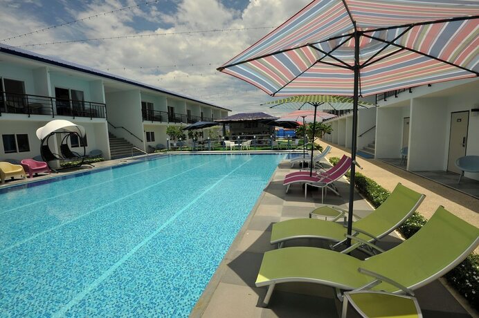 Imagen general del Hotel Casa Blu And Resort. Foto 11