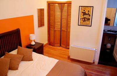 Imagen de la habitación del Hotel Casa Bonita, Santiago Centro. Foto 3