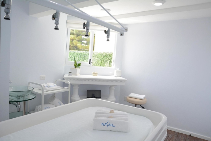 Imagen de la piscina del Hotel Casa Bonita and Luxury Residence. Foto 14