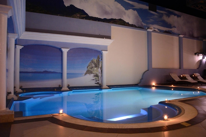 Imagen de la piscina del Hotel Casa Bonita and Luxury Residence. Foto 16