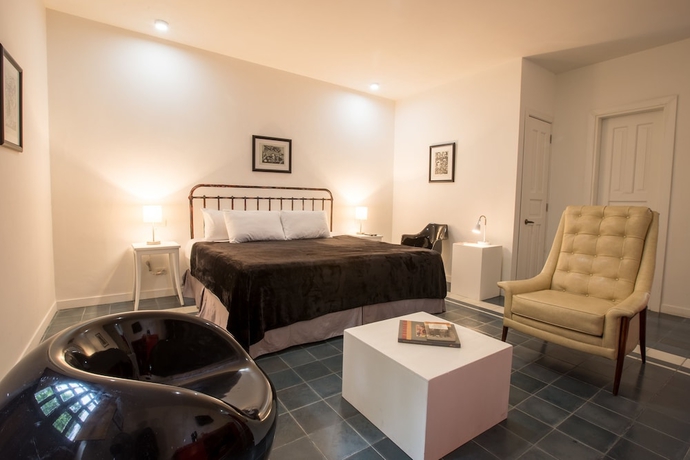 Imagen de la habitación del Hotel Casa Bruselas. Foto 13