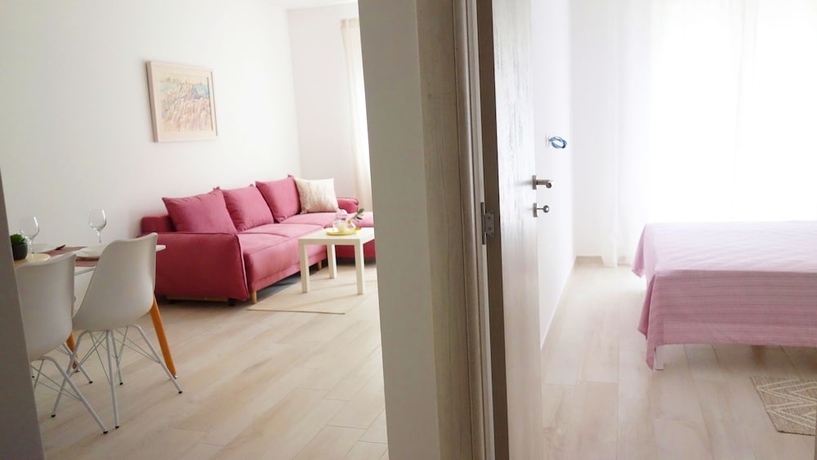 Imagen de la habitación del Hotel Casa Budva Apartments. Foto 12