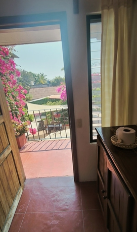 Imagen de la habitación del Hotel Casa Bugambilias, San Pedro Pochutla. Foto 8
