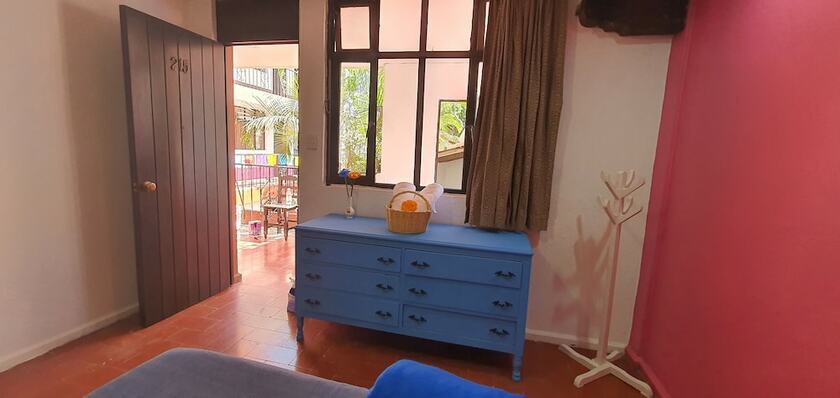 Imagen de la habitación del Hotel Casa California. Foto 18