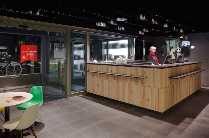 Imagen de los interiores del Hotel Casa Camper Berlin. Foto 16