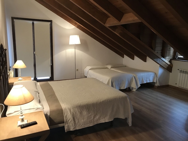 Imagen de la habitación del Hotel Casa Campo. Foto 6